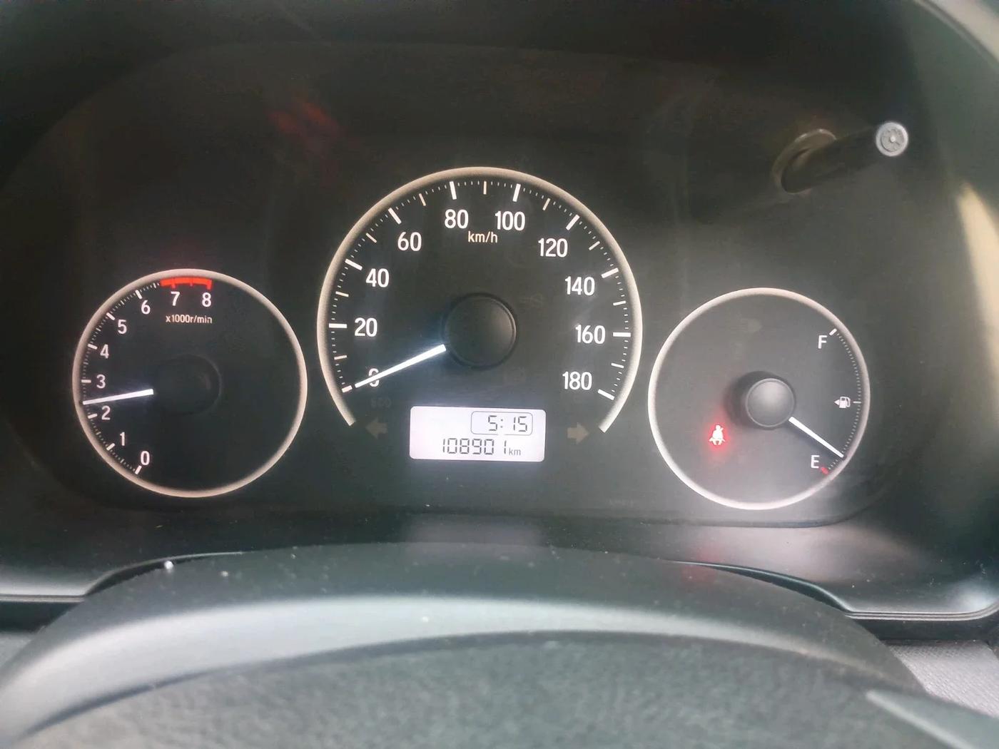 2016 Honda BR-V 1.5L I-VTEC S, Petrol, Manual, 1,08,901 km, interior