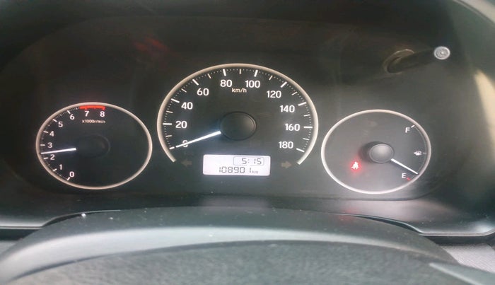 2016 Honda BR-V 1.5L I-VTEC S, Petrol, Manual, 1,08,901 km, interior