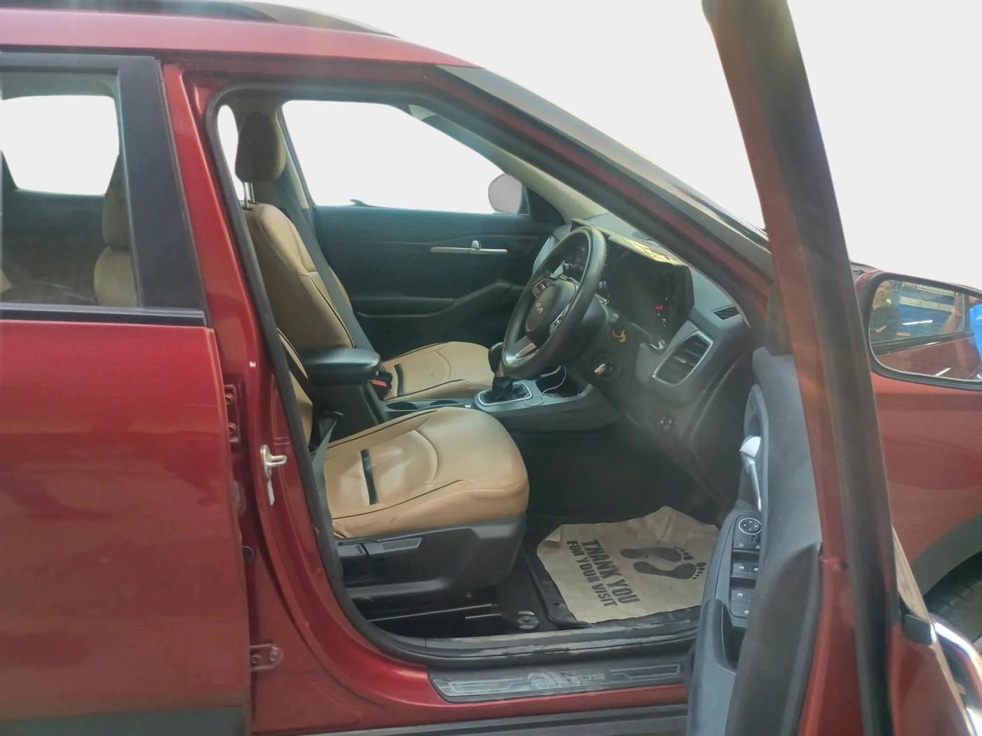 2021 KIA SELTOS HTK 1.5 PETROL, Petrol, Manual, 28,894 km, interior