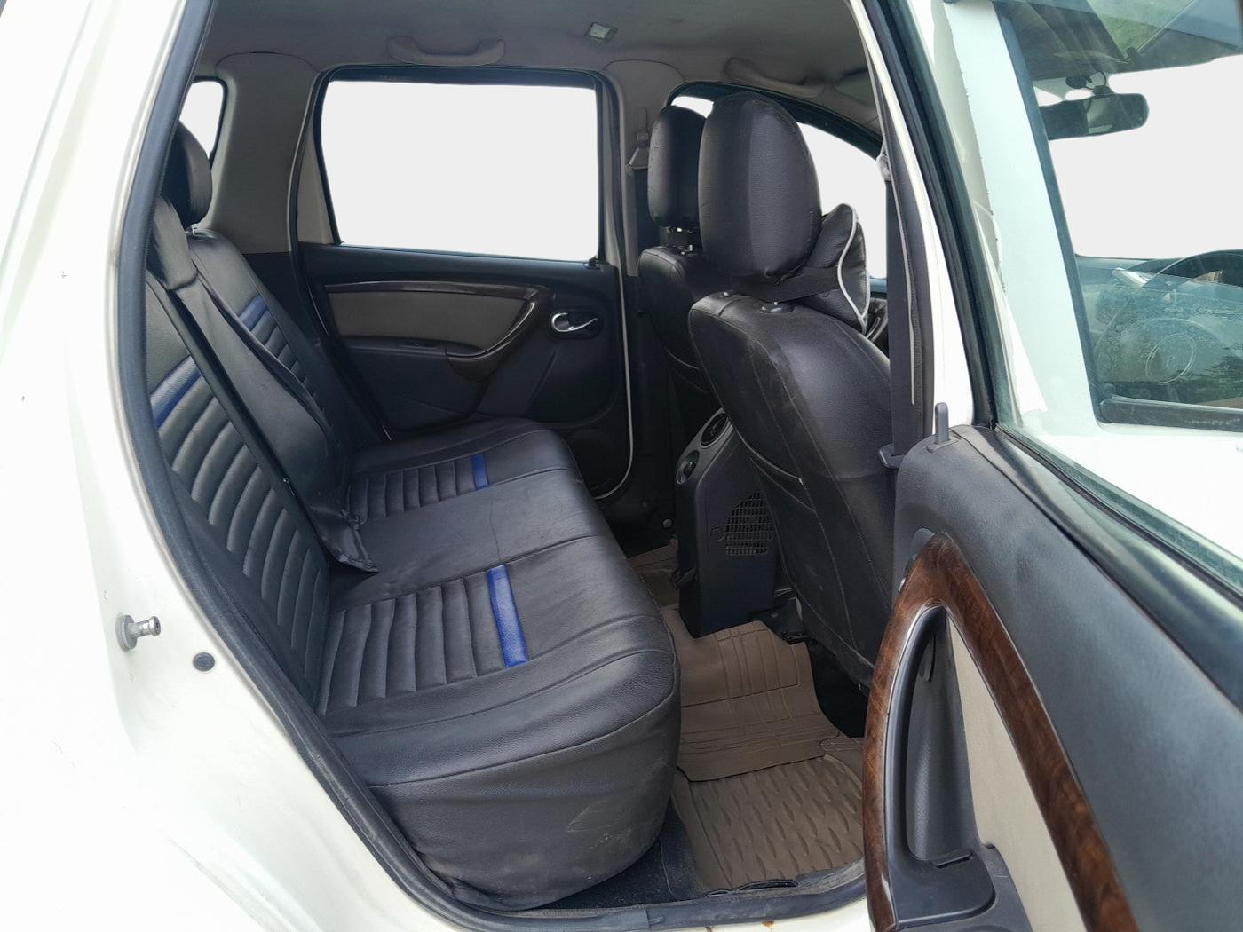 2013 Renault Duster 110 PS RXZ DIESEL, Diesel, Manual, 1,25,012 km, interior