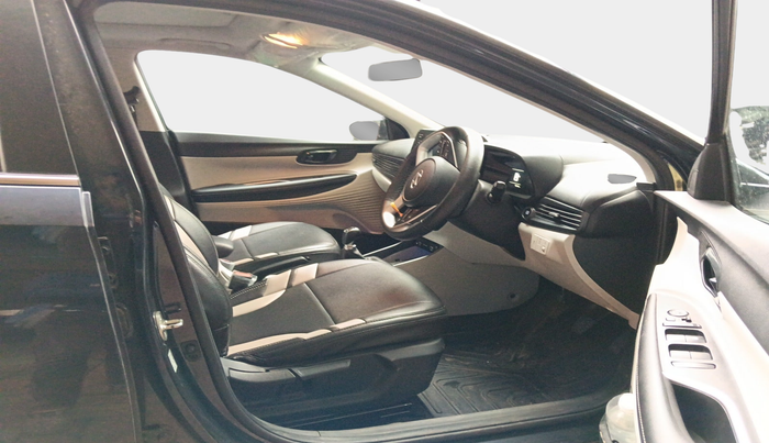 2023 Hyundai NEW I20 ASTA 1.2 MT, Petrol, Manual, 18,165 km, interior