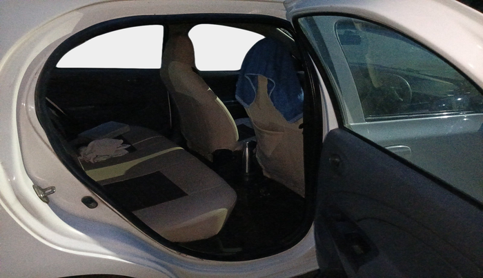 2012 Toyota Etios Liva GD, Diesel, Manual, 2,09,850 km, interior