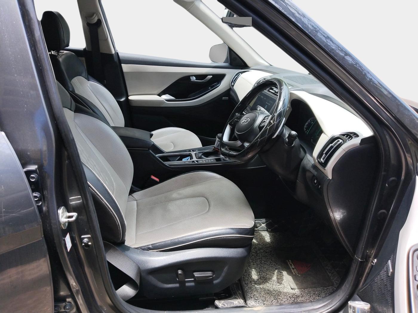 2020 Hyundai Creta SX (O) AT 1.5 DIESEL, Diesel, Automatic, 1,25,878 km, interior