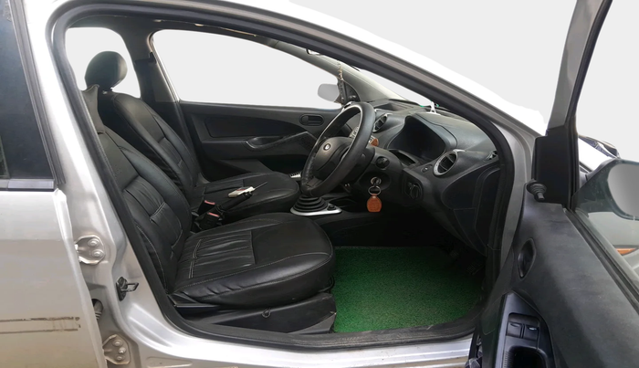 2011 Ford Figo ZXI 1.4 DIESEL, Diesel, Manual, 65,043 km, interior