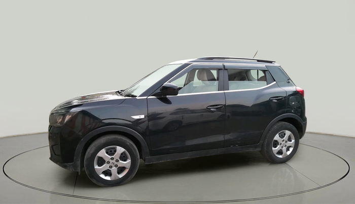 2024 Mahindra XUV300 W6 1.5 Diesel, Diesel, Manual, 16,547 km, exterior