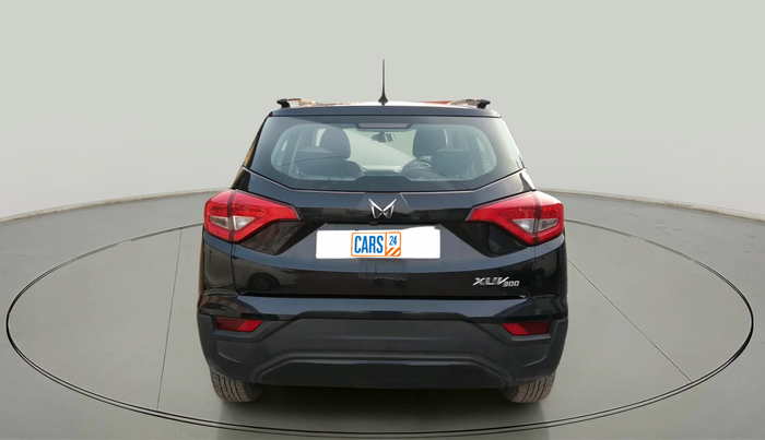 2024 Mahindra XUV300 W6 1.5 Diesel, Diesel, Manual, 16,547 km, exterior