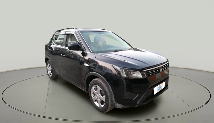 2024 Mahindra XUV300 W6 1.5 Diesel, Diesel, Manual, 16,547 km, exterior