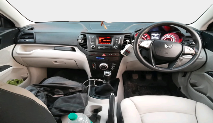 2024 Mahindra XUV300 W6 1.5 Diesel, Diesel, Manual, 16,547 km, interior