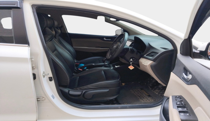 2018 Hyundai Verna 1.6 VTVT SX, Petrol, Manual, 88,572 km, interior