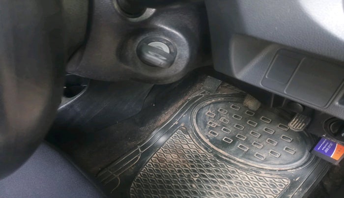 2012 Toyota Etios G, Petrol, Manual, 1,68,687 km, interior