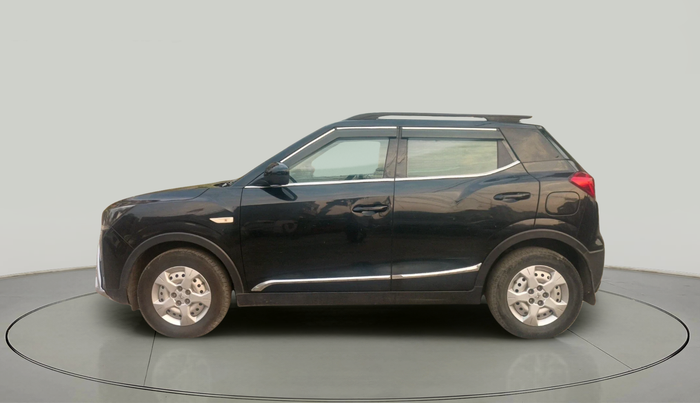 2023 Mahindra XUV300 W4 1.2 PETROL, CNG, Manual, 93,000 km, exterior