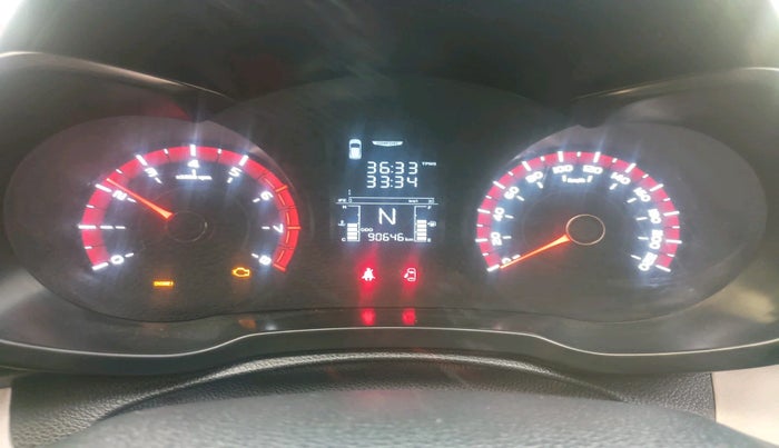 2023 Mahindra XUV300 W4 1.2 PETROL, CNG, Manual, 93,000 km, interior