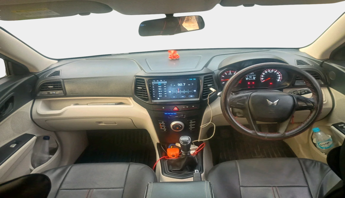 2023 Mahindra XUV300 W4 1.2 PETROL, CNG, Manual, 93,000 km, interior