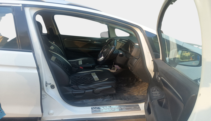 2018 Honda WR-V 1.5L I-DTEC VX MT, Diesel, Manual, 1,05,148 km, interior