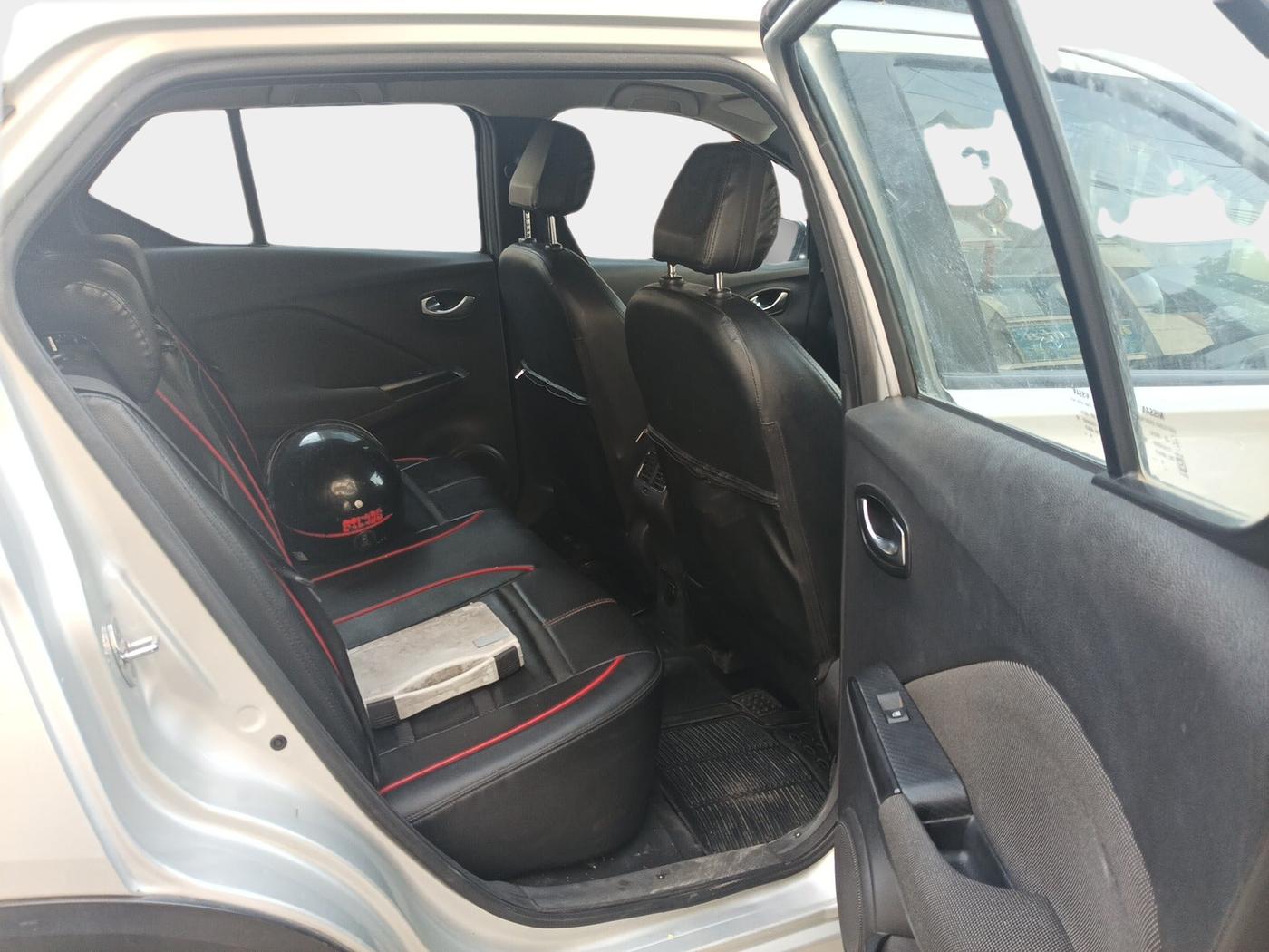 2019 Nissan Kicks XV PREMIUM DIESEL, Diesel, Manual, 61,400 km, interior
