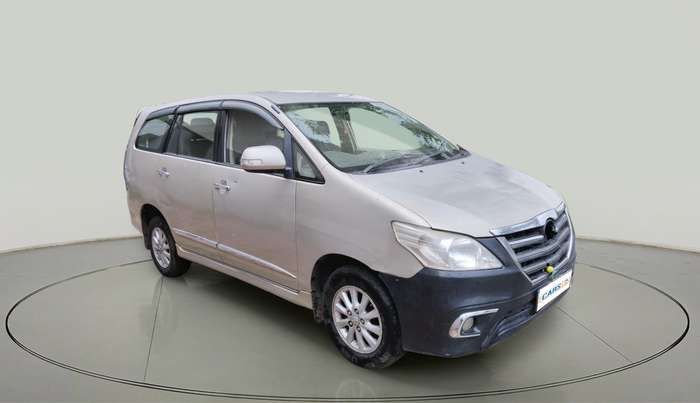 2014 Toyota Innova 2.5 VX 8 STR, Diesel, Manual, 2,41,906 km, exterior