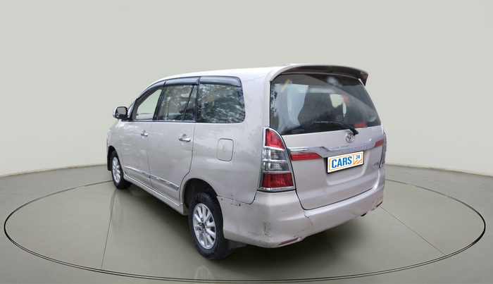 2014 Toyota Innova 2.5 VX 8 STR, Diesel, Manual, 2,41,906 km, exterior