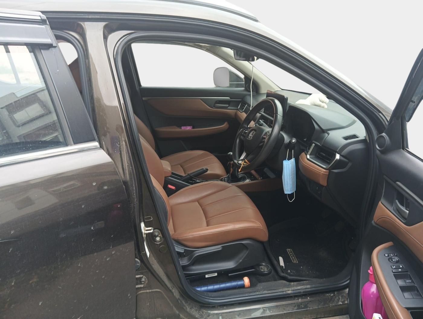 2023 Honda ELEVATE ZX MT, Petrol, Manual, 27,721 km, interior