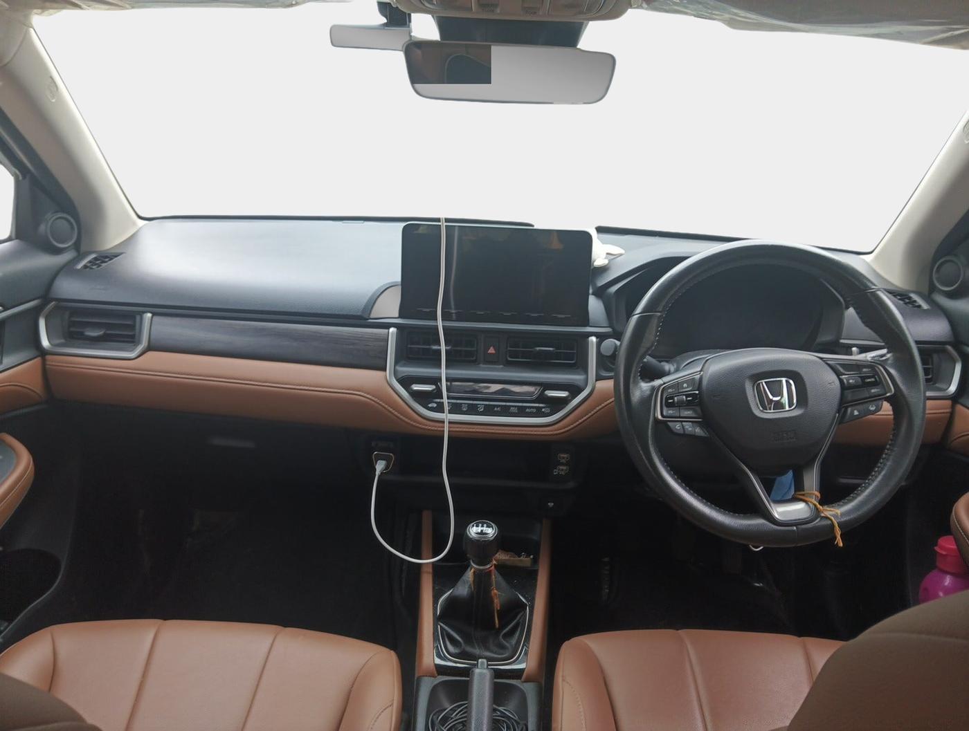 2023 Honda ELEVATE ZX MT, Petrol, Manual, 27,721 km, interior