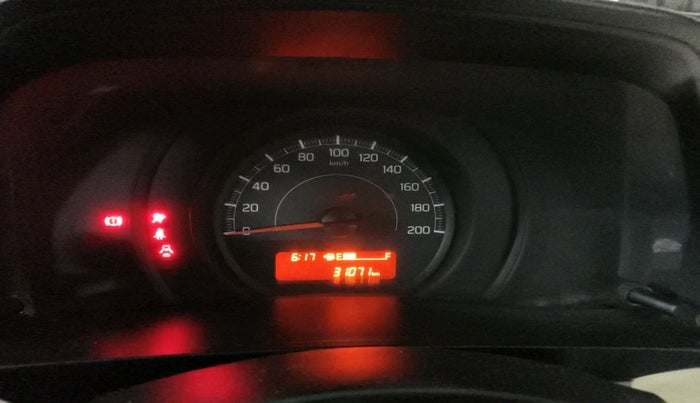 2018 Maruti Dzire LXI, Petrol, Manual, 31,071 km, interior