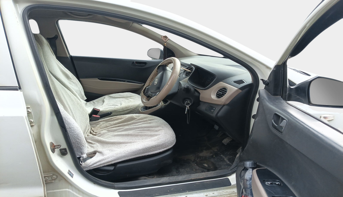 2016 Hyundai Xcent BASE 1.1, Diesel, Manual, 78,760 km, interior