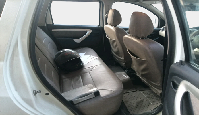 2014 Renault Duster 85 PS RXL DIESEL, Diesel, Manual, 1,05,055 km, interior