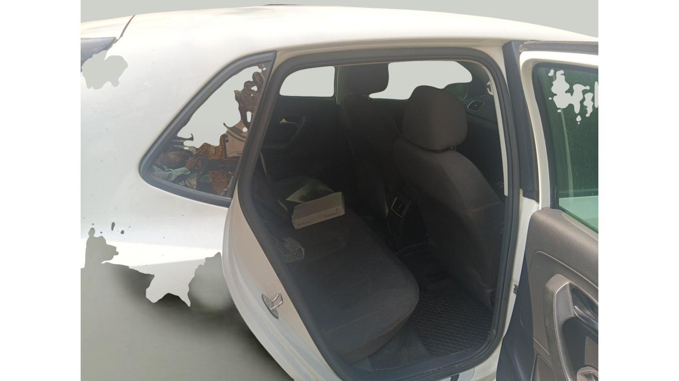 2021 Volkswagen Polo HIGHLINE PLUS 1.0L TSI, Petrol, Manual, 5,00,015 km, interior