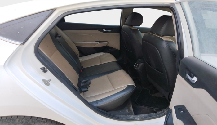 2018 Hyundai Verna 1.6 SX (O) CRDI MT, Diesel, Manual, 96,128 km, interior