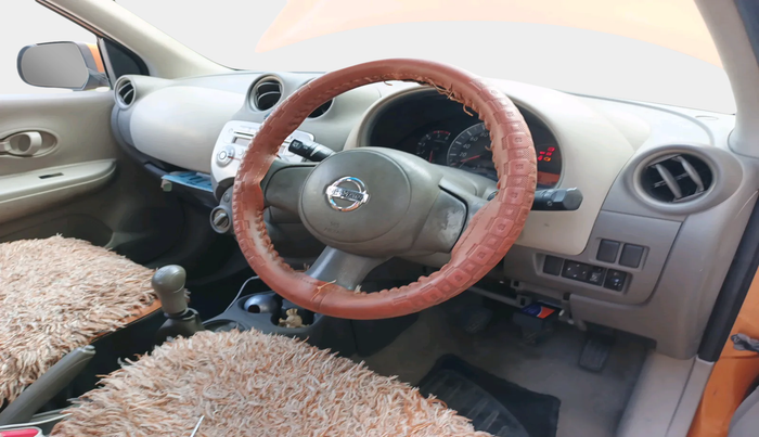 2010 Nissan Micra XV DIESEL, Diesel, Manual, 1,26,801 km, interior