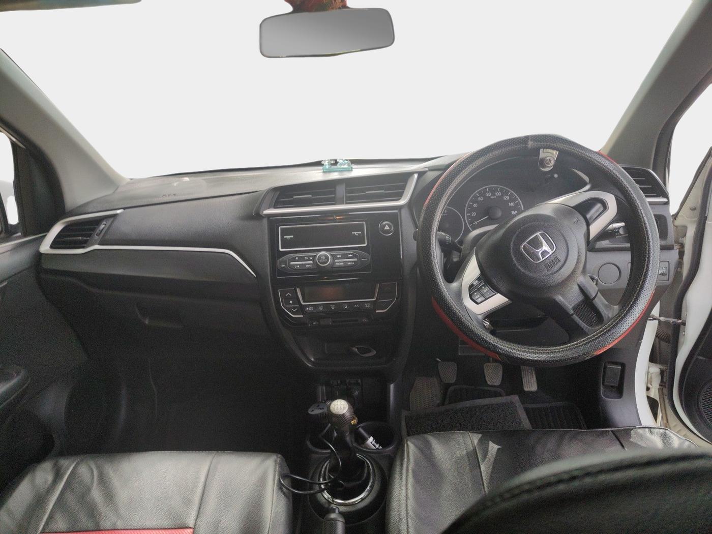 2017 Honda BR-V 1.5L I-VTEC S, Petrol, Manual, 34,745 km, interior