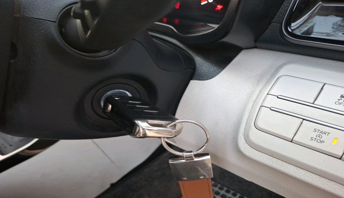 2024 Mahindra XUV 3XO MX3 Pro 1.2 L TCMPFi, Petrol, Manual, 9,953 km, interior