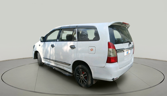 2012 Toyota Innova 2.5 G 7 STR, Diesel, Manual, 1,26,720 km, exterior