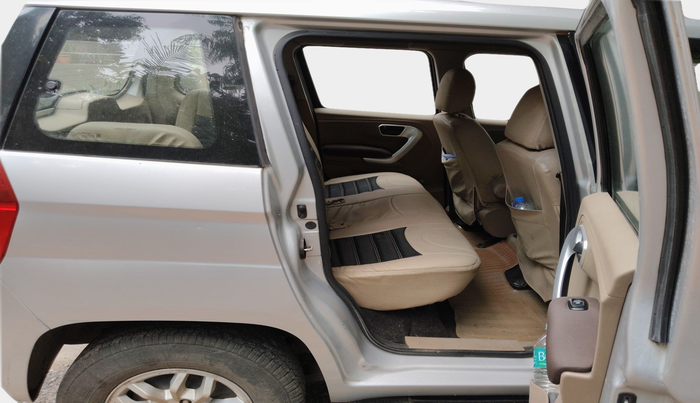 2017 Mahindra TUV300 T8, Diesel, Manual, 71,215 km, interior