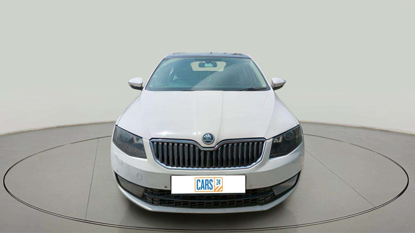 2014 Skoda Octavia ELEGANCE 2.0 TDI AT, Diesel, Automatic, 1,29,000 km, exterior
