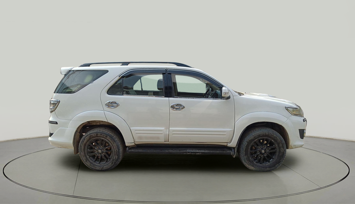 2014 Toyota Fortuner 3.0 SPORTIVO 4X2 MT, Diesel, Manual, 1,83,912 km, exterior