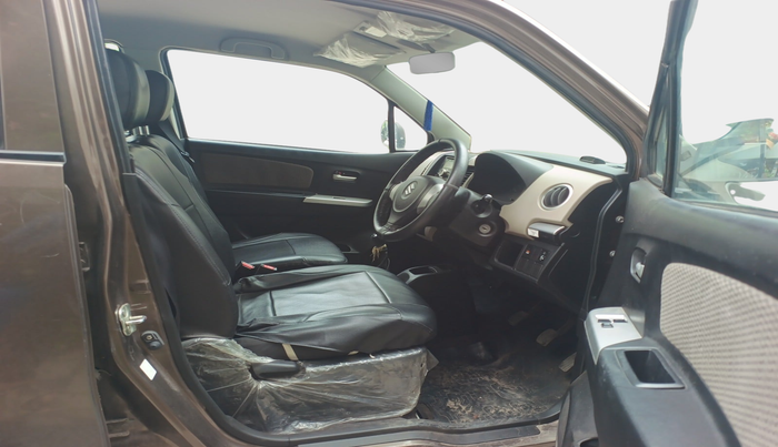 2015 Maruti Wagon R 1.0 LXI, Petrol, Manual, 18,830 km, interior
