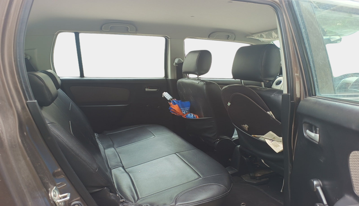 2015 Maruti Wagon R 1.0 LXI, Petrol, Manual, 18,830 km, interior