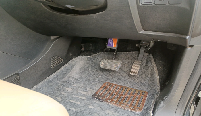 2018 Mahindra XUV500 W9 AT, Diesel, Automatic, 85,026 km, interior