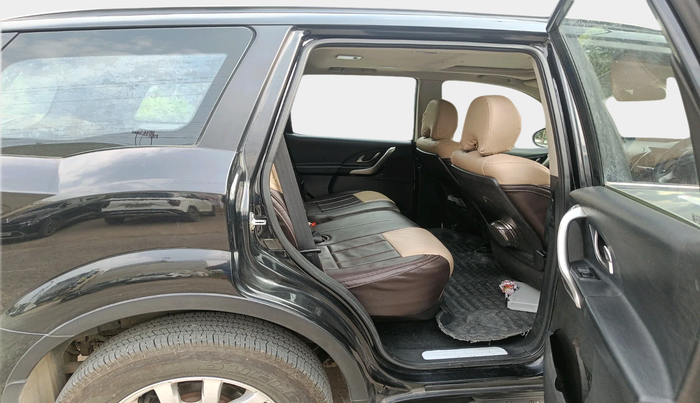 2018 Mahindra XUV500 W9 AT, Diesel, Automatic, 85,026 km, interior