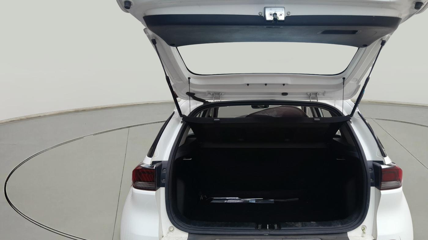 2021 KIA SONET HTK PLUS 1.5 AT, Diesel, Automatic, 70,786 km, exterior