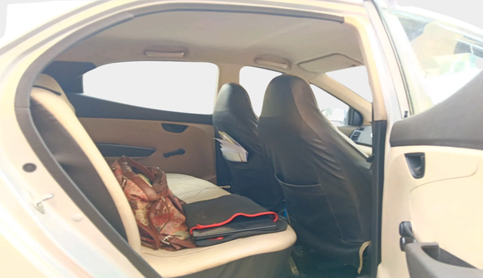 2014 Hyundai Eon ERA +, Petrol, Manual, 1,26,819 km, interior