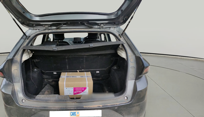 2022 Tata ALTROZ XZ PETROL, Petrol, Manual, 1,31,131 km, exterior