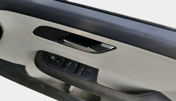 2022 Tata ALTROZ XZ PETROL, Petrol, Manual, 1,31,131 km, interior