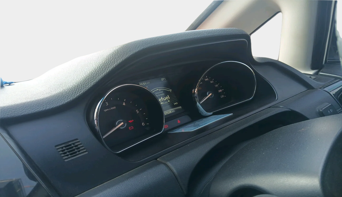 2018 Tata Hexa XE 4X2 7 STR, Diesel, Manual, 1,07,028 km, interior