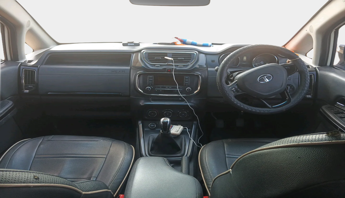 2018 Tata Hexa XE 4X2 7 STR, Diesel, Manual, 1,07,028 km, interior