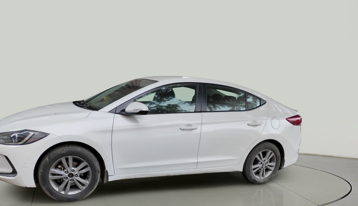 2017 Hyundai New Elantra 2.0 S PETROL, Petrol, Manual, 1,35,295 km, exterior