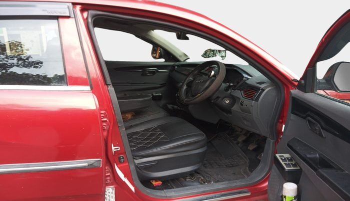 2018 Mahindra KUV 100 NXT K2 P 6 STR, Petrol, Manual, 27,730 km, interior