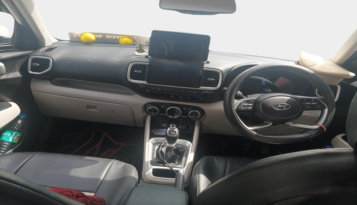 2023 Hyundai VENUE SX (O) MT 1.0 Turbo, Petrol, Manual, 15,683 km, interior