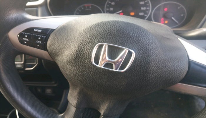 2018 Honda BR-V 1.5L I-VTEC S, Petrol, Manual, 1,06,217 km, interior