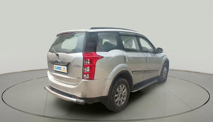 2017 Mahindra XUV500 W10 1.99, Diesel, Manual, 71,432 km, exterior